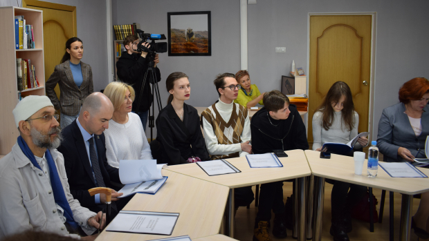 Вопросы разработки дизайн-макетов городских библиотек обсудили студенты ТОГУ и министр культуры Хабаровского края в ЦГДБ им. А. Гайдара