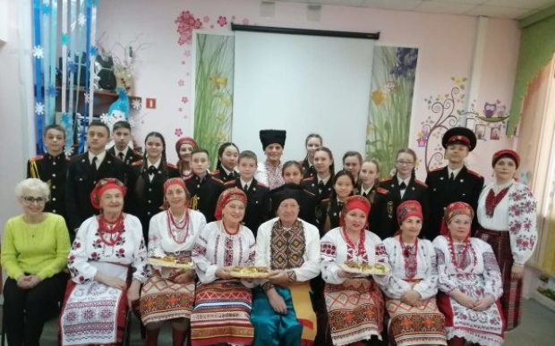 Щедрый вечер накануне Рождества