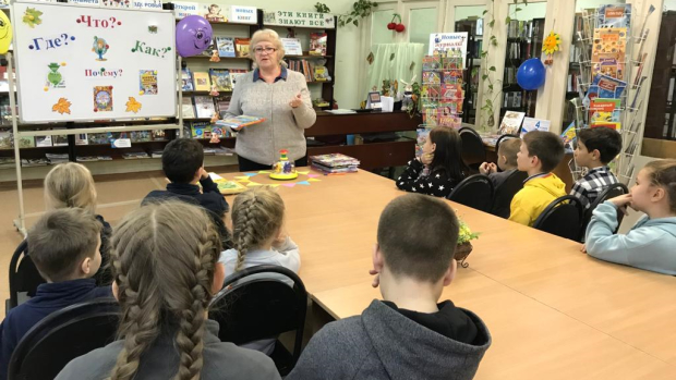 С книжными новинками познакомились маленькие почемучки и любознайки
