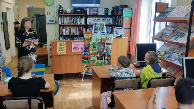 Экологический час «Спасти Землю – спасти себя» в Детской библиотеке-филиале № 4
