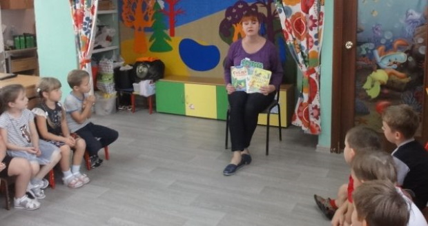 Беседа с элементами театрализации и громким чтением « Сказки рассказанные художником»